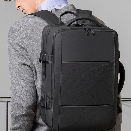 sac-a-dos-voyage-noir-impermeable-recharge-usb